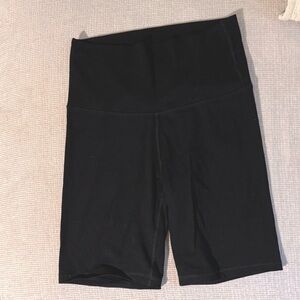 Medium Old Navy Black Dri-Fit High-Waisted Bike Shorts